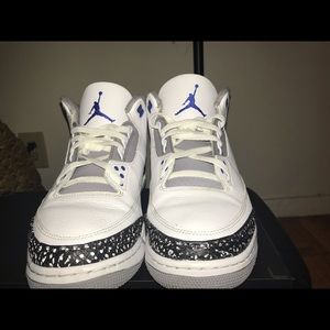 Racer blue Jordan 3s